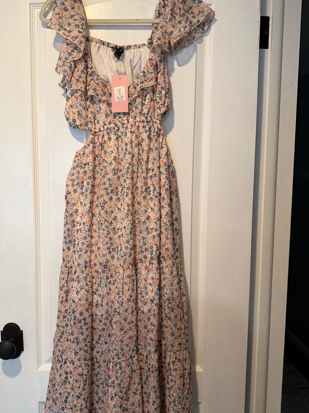 Streetwear Society Pink Floral Ruffle Maxi Dress